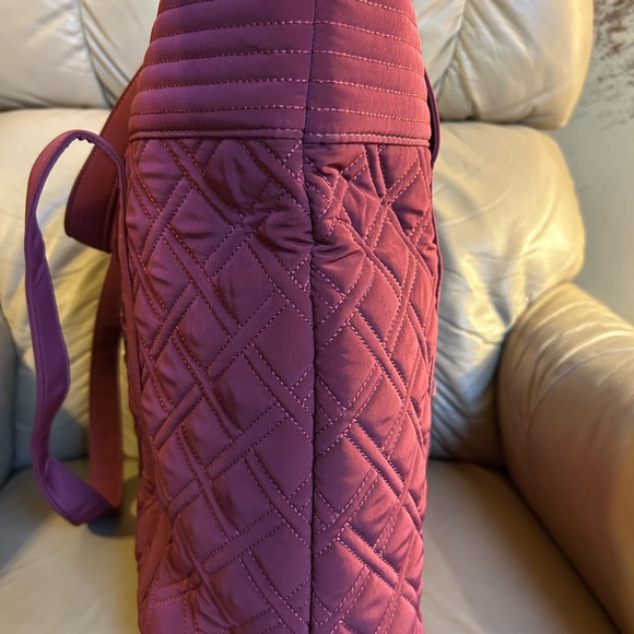 Vera Bradley Large Iconic Vera Tote Microfiber Raisin Retired EUC READ - Picture 4 of 16